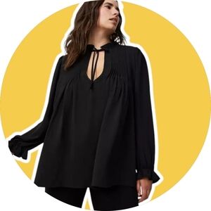 New! Torrid Torrid Black Pintuck V-Neck Blouse | Long Sleeve | Size 00 (M/L) |